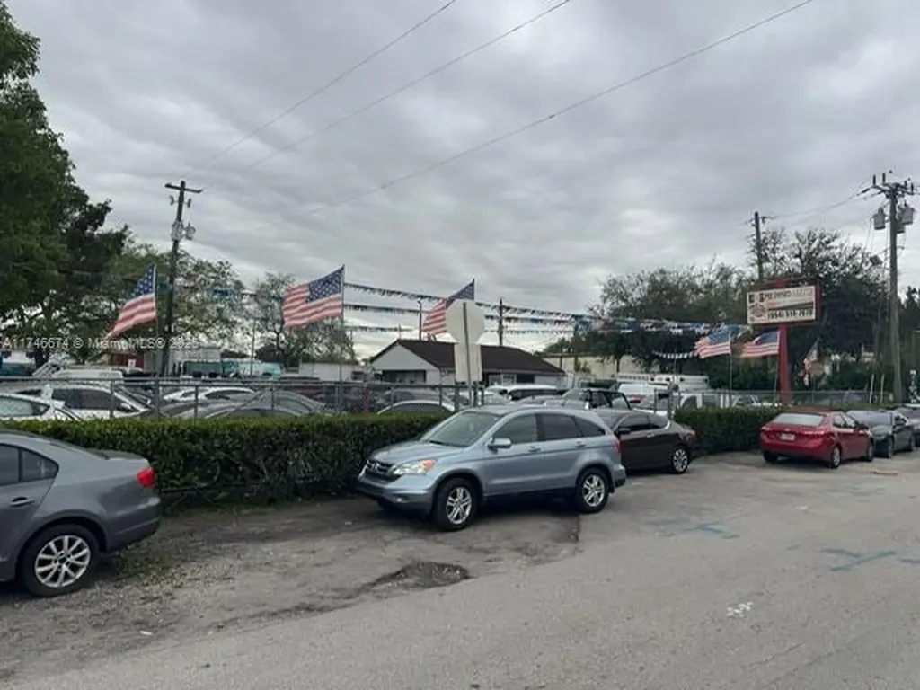 4420 Peters Road Fort Lauderdale FL 33317