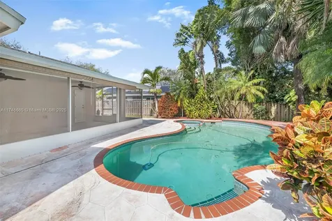 5210 SW 115th Avenue Cooper City FL 33330