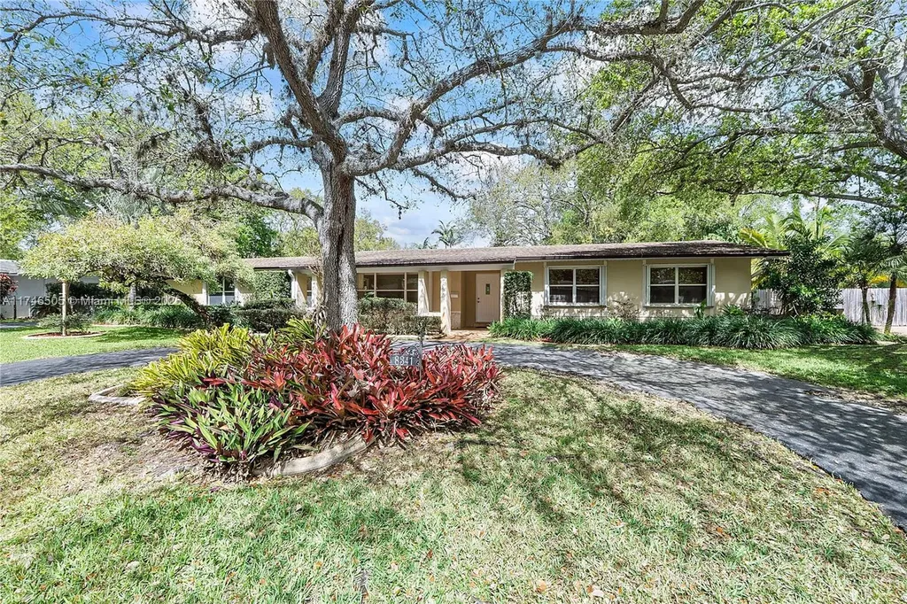 8341 SW 165th Terrace Palmetto Bay FL 33157