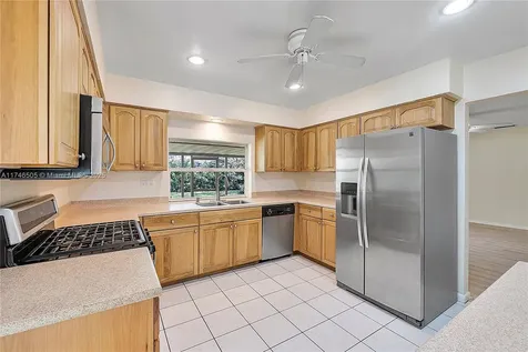 8341 SW 165th Terrace Palmetto Bay FL 33157