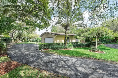 8341 SW 165th Terrace Palmetto Bay FL 33157