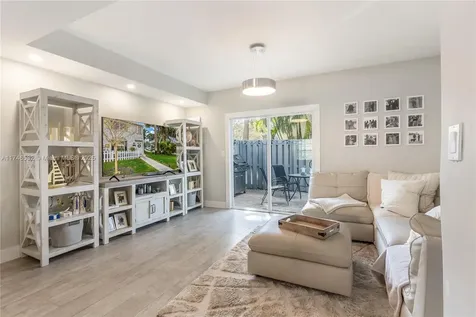 1967 NE 15th Avenue Fort Lauderdale FL 33305