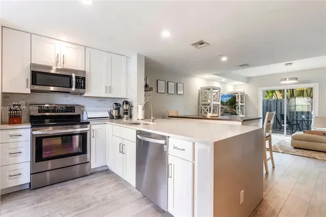 1967 NE 15th Avenue Fort Lauderdale FL 33305
