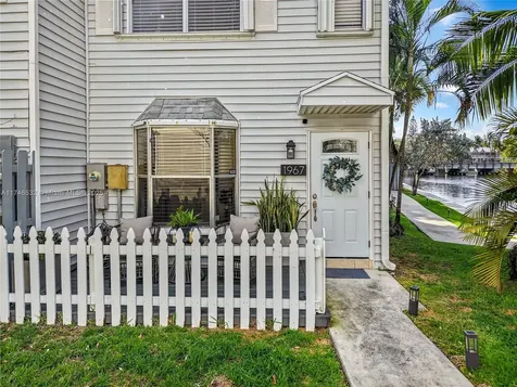 1967 NE 15th Avenue Fort Lauderdale FL 33305
