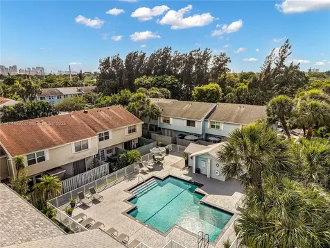 1967 NE 15th Avenue Fort Lauderdale FL 33305