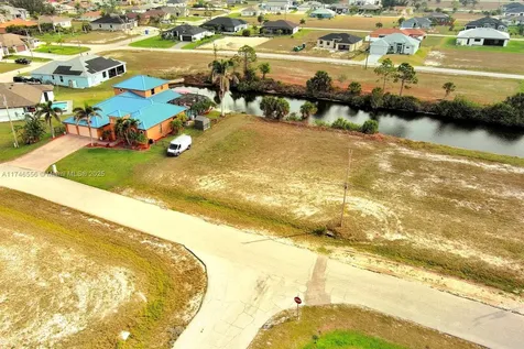 1939 NW 34th Place Cape Coral FL 33993