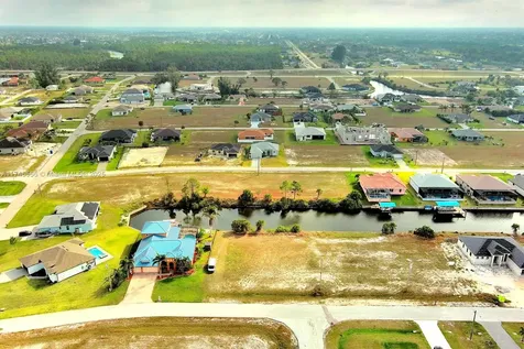 1939 NW 34th Place Cape Coral FL 33993