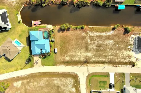 1939 NW 34th Place Cape Coral FL 33993