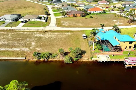 1939 NW 34th Place Cape Coral FL 33993