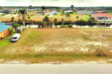 1939 NW 34th Place Cape Coral FL 33993