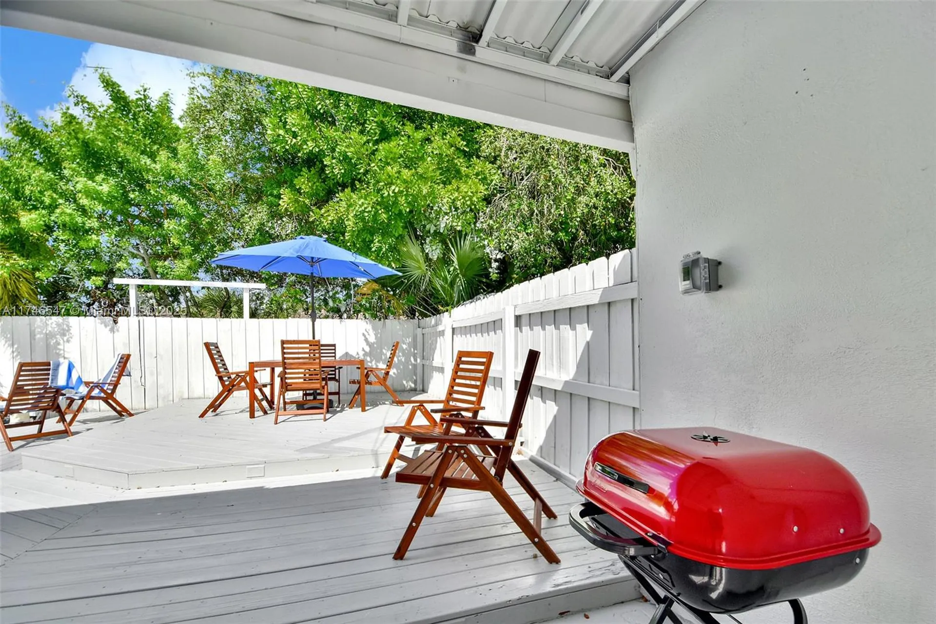 730 N 64th Avenue Hollywood FL 33024