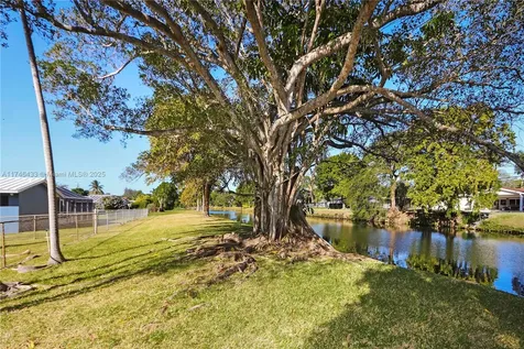 8851 SW 85th Street Miami FL 33173