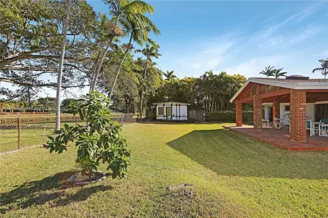 8851 SW 85th Street Miami FL 33173