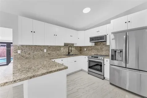 13748 SW 14th Street Miami FL 33184