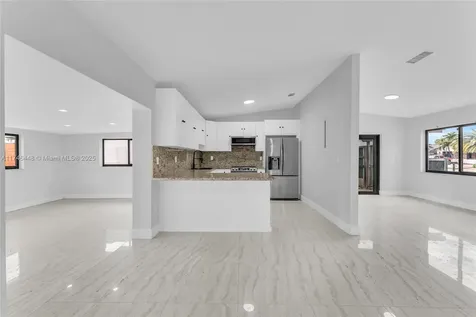 13748 SW 14th Street Miami FL 33184