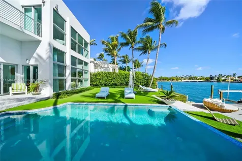 227 E Dilido Drive Miami Beach FL 33139