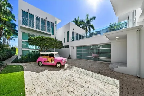 227 E Dilido Drive Miami Beach FL 33139