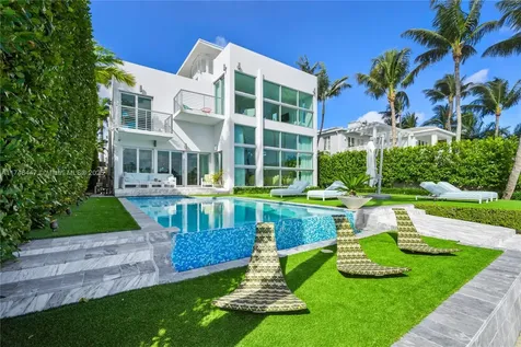 227 E Dilido Drive Miami Beach FL 33139