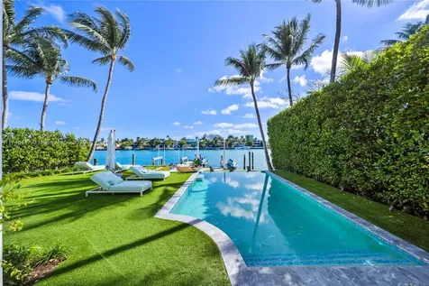 227 E Dilido Drive Miami Beach FL 33139