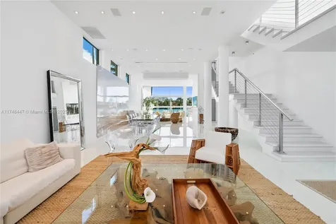 227 E Dilido Drive Miami Beach FL 33139