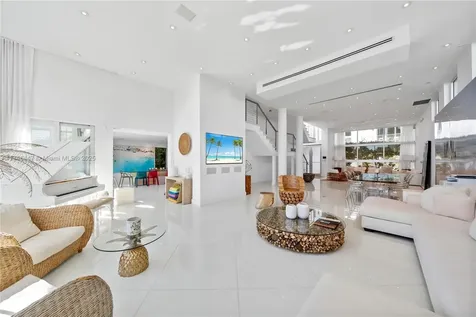 227 E Dilido Drive Miami Beach FL 33139