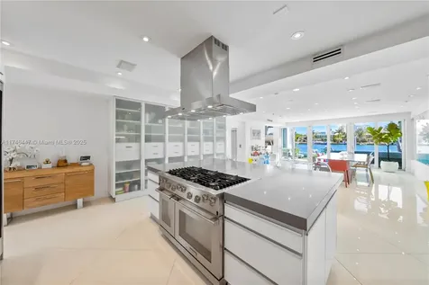 227 E Dilido Drive Miami Beach FL 33139