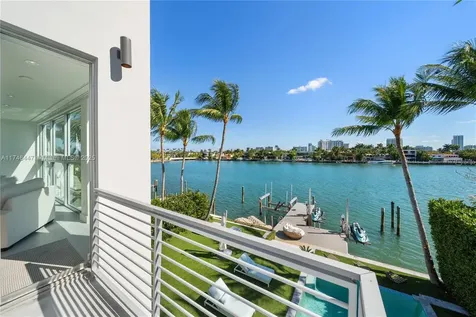 227 E Dilido Drive Miami Beach FL 33139