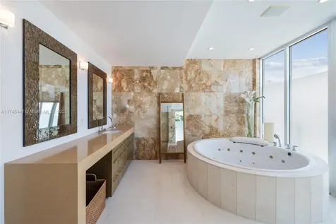 227 E Dilido Drive Miami Beach FL 33139