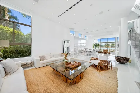 227 E Dilido Drive Miami Beach FL 33139