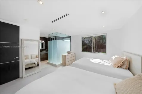 227 E Dilido Drive Miami Beach FL 33139