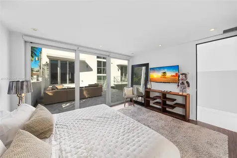 227 E Dilido Drive Miami Beach FL 33139