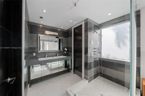 227 E Dilido Drive Miami Beach FL 33139
