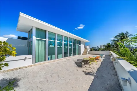 227 E Dilido Drive Miami Beach FL 33139