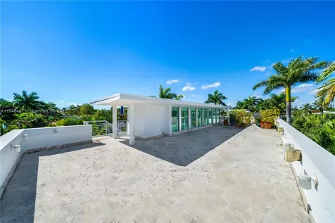 227 E Dilido Drive Miami Beach FL 33139