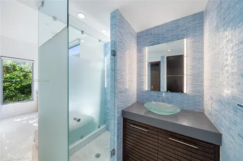 227 E Dilido Drive Miami Beach FL 33139