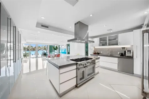 227 E Dilido Drive Miami Beach FL 33139