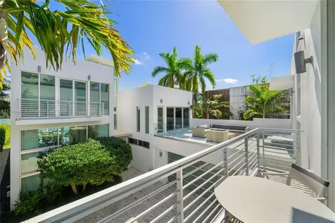 227 E Dilido Drive Miami Beach FL 33139