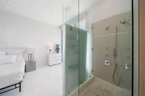 227 E Dilido Drive Miami Beach FL 33139