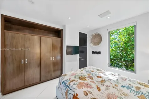 227 E Dilido Drive Miami Beach FL 33139