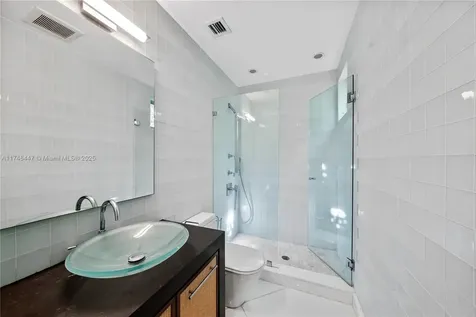 227 E Dilido Drive Miami Beach FL 33139