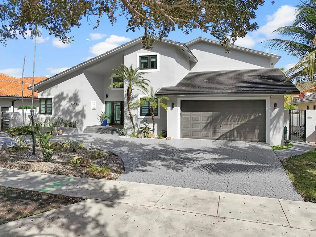 16905 NW 83rd Court Miami Lakes FL 33016
