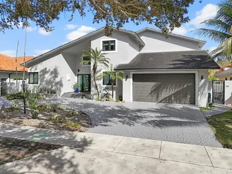 16905 NW 83rd Court Miami Lakes FL 33016