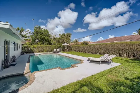 3830 NE 22nd Terrace Lighthouse Point FL 33064