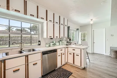 3830 NE 22nd Terrace Lighthouse Point FL 33064