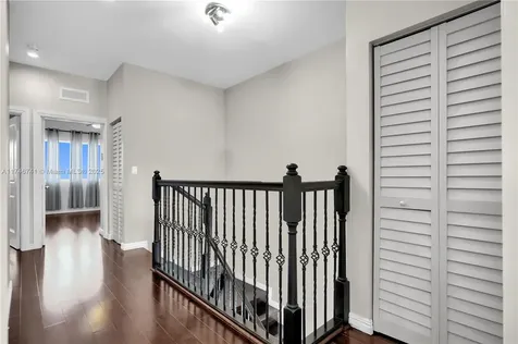 2708 NE 30th Place Fort Lauderdale FL 33306