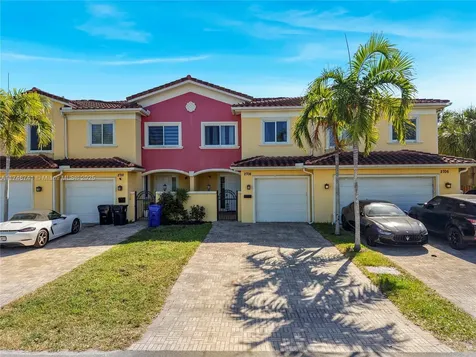 2708 NE 30th Place Fort Lauderdale FL 33306