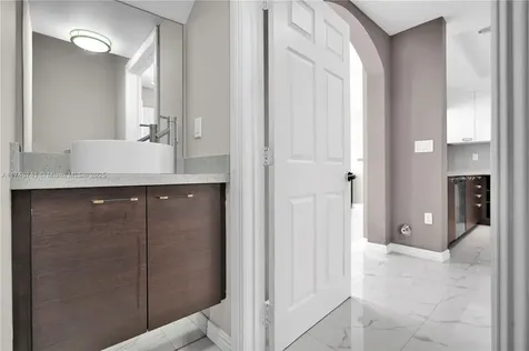 2708 NE 30th Place Fort Lauderdale FL 33306