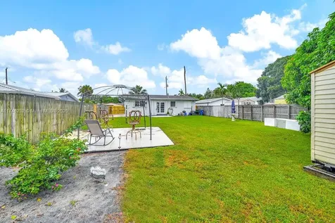713 SW 6th Avenue Hallandale Beach FL 33009