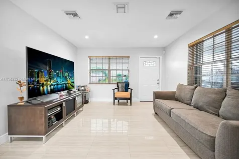 713 SW 6th Avenue Hallandale Beach FL 33009