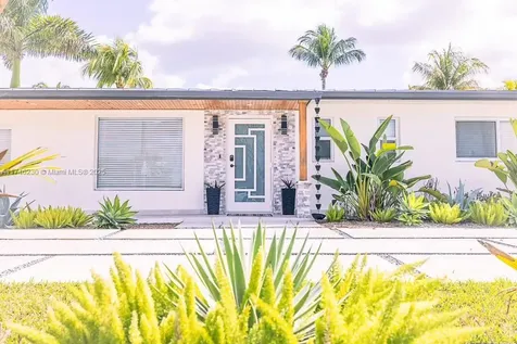 8005 SW 99th Court Miami FL 33173